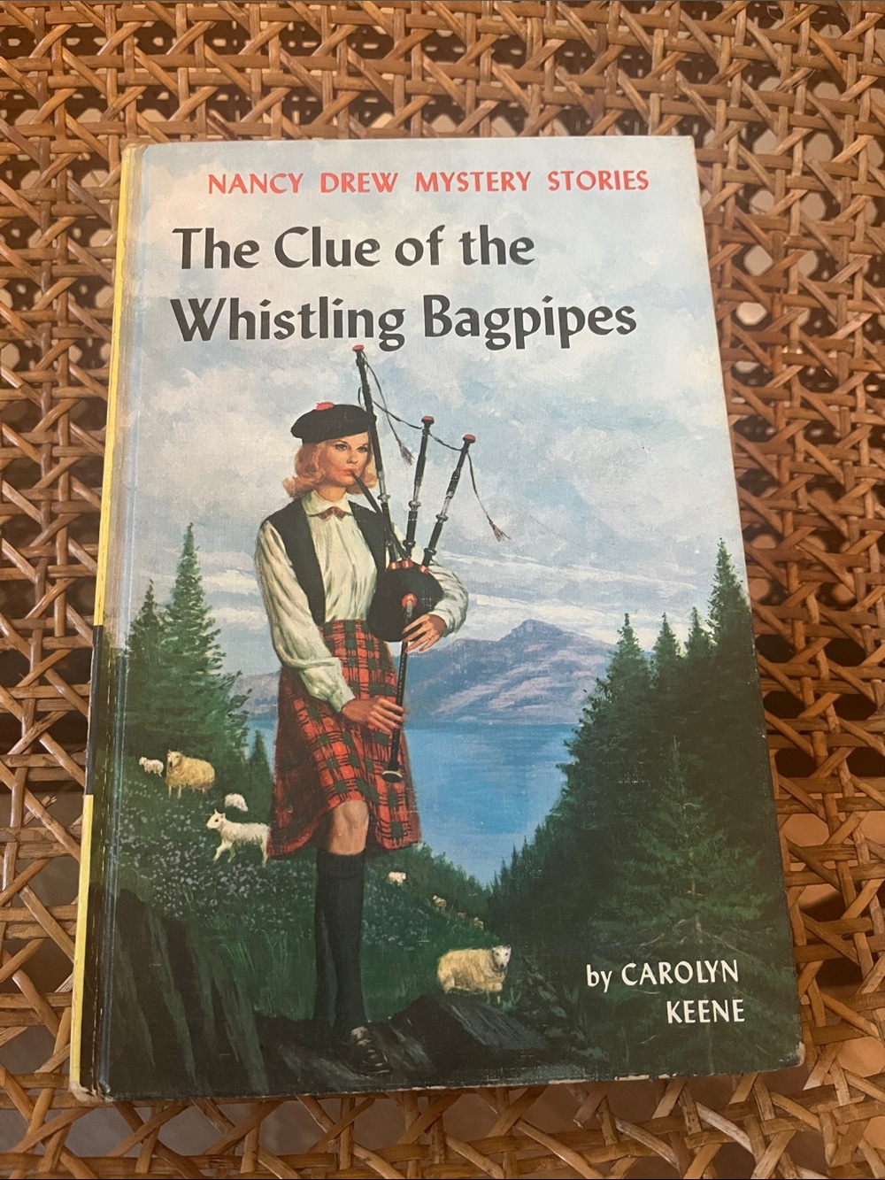 Nancy Drew: The Clue of the Whistling Bagpipes - Illustrated Hardcover